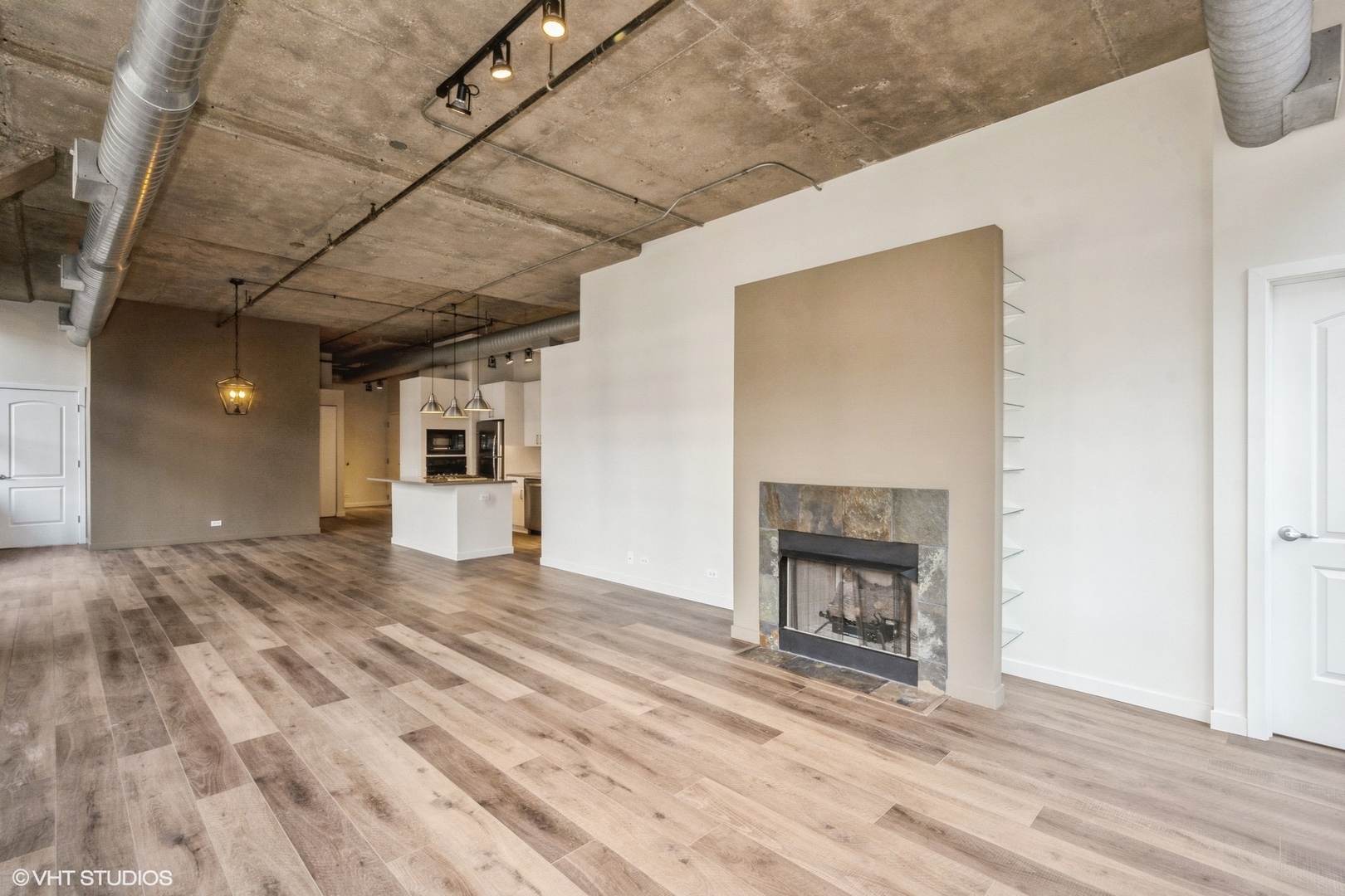 130 S CANAL Street Unit: 519