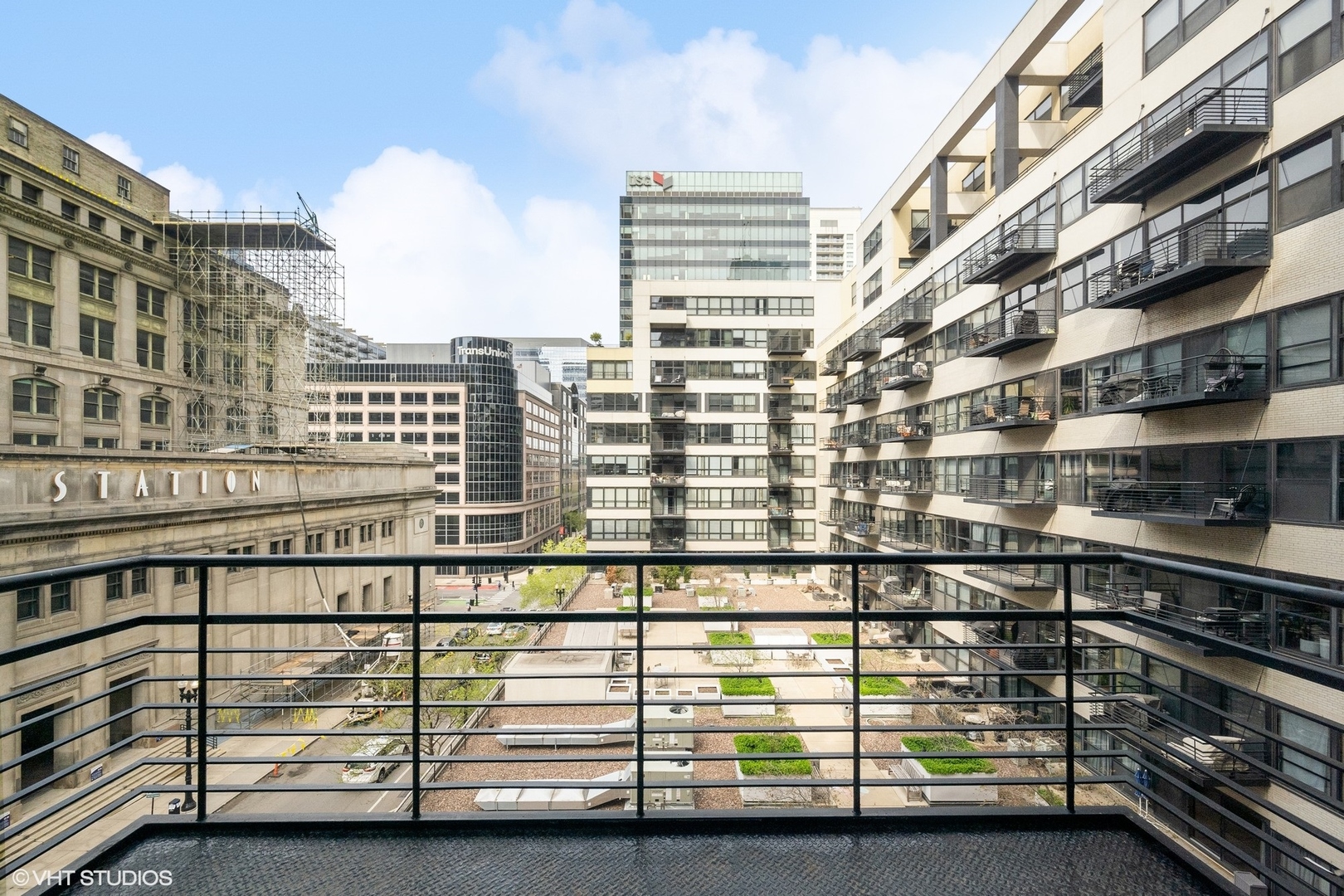 130 S CANAL Street Unit: 519