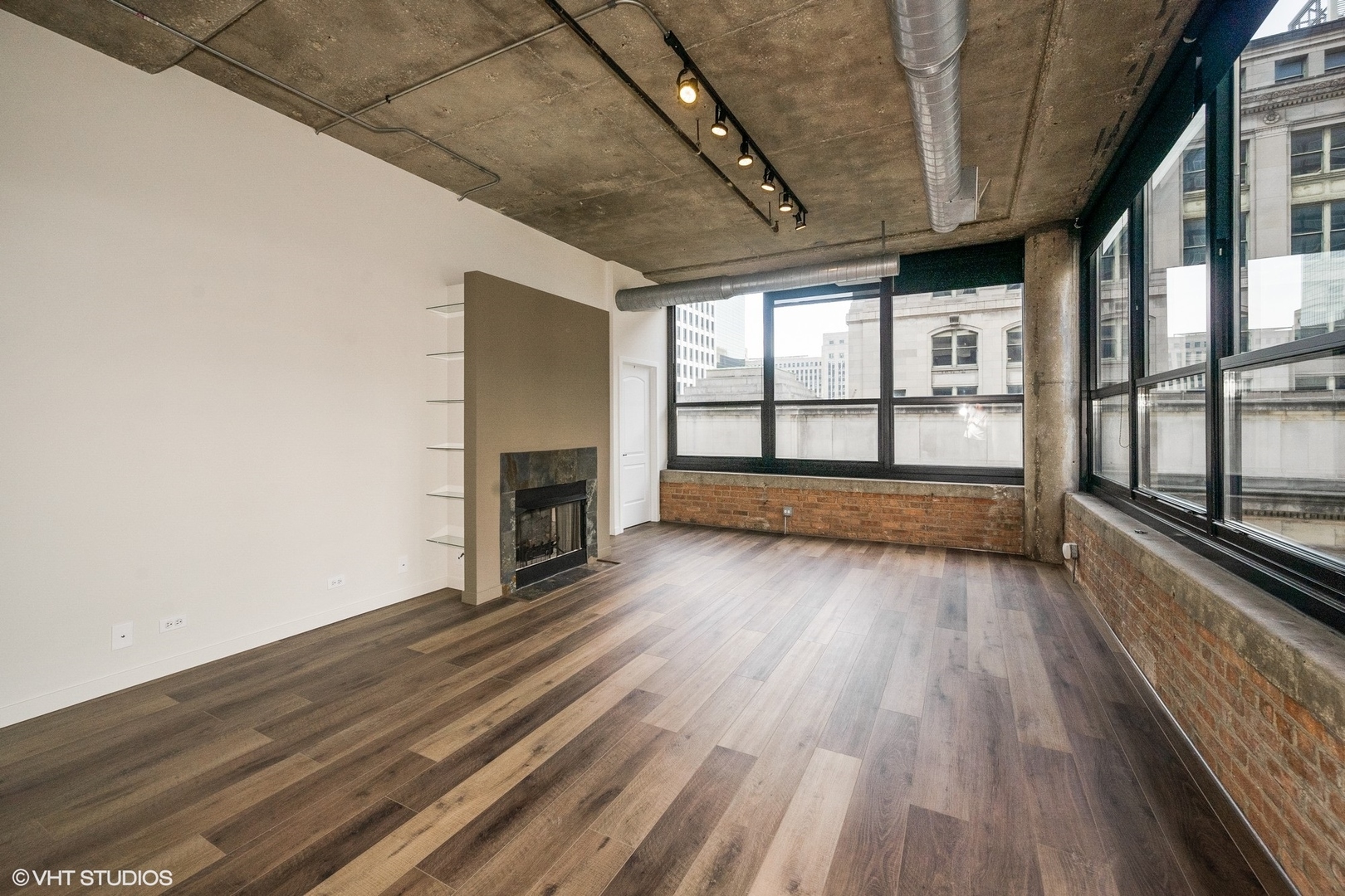 130 S CANAL Street Unit: 519