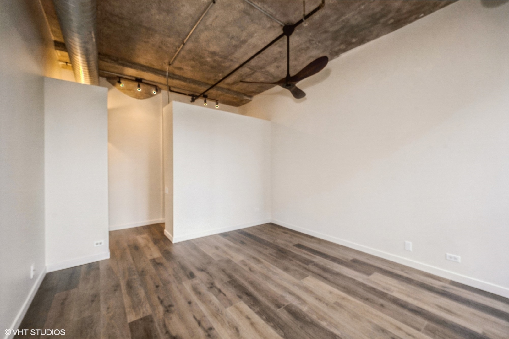 130 S CANAL Street Unit: 519