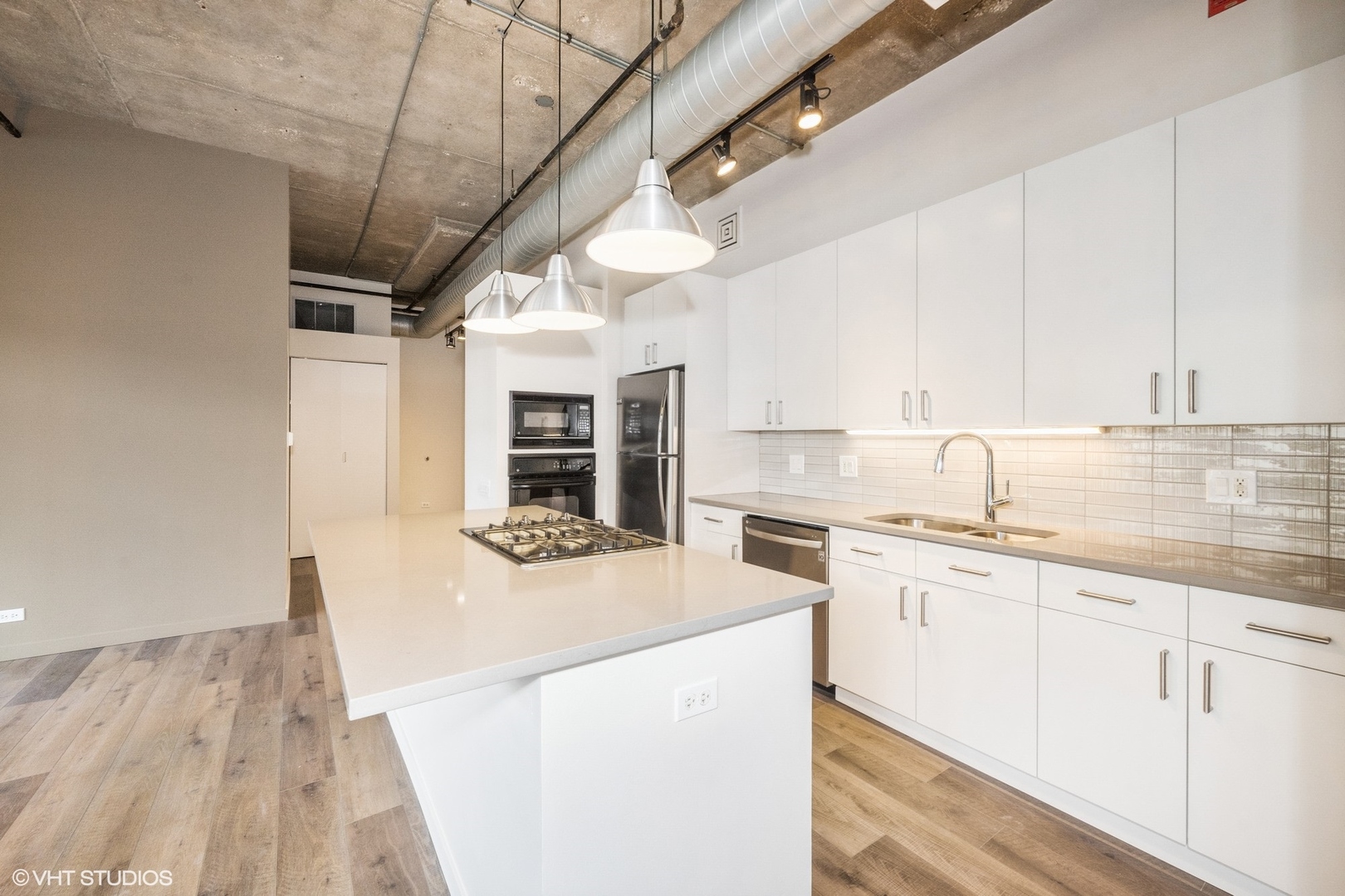 130 S CANAL Street Unit: 519