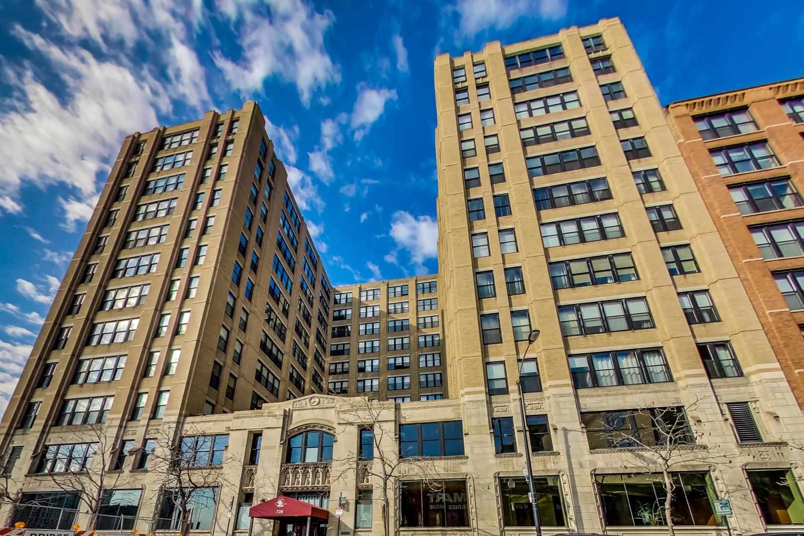 728 W Jackson Boulevard Unit: 306