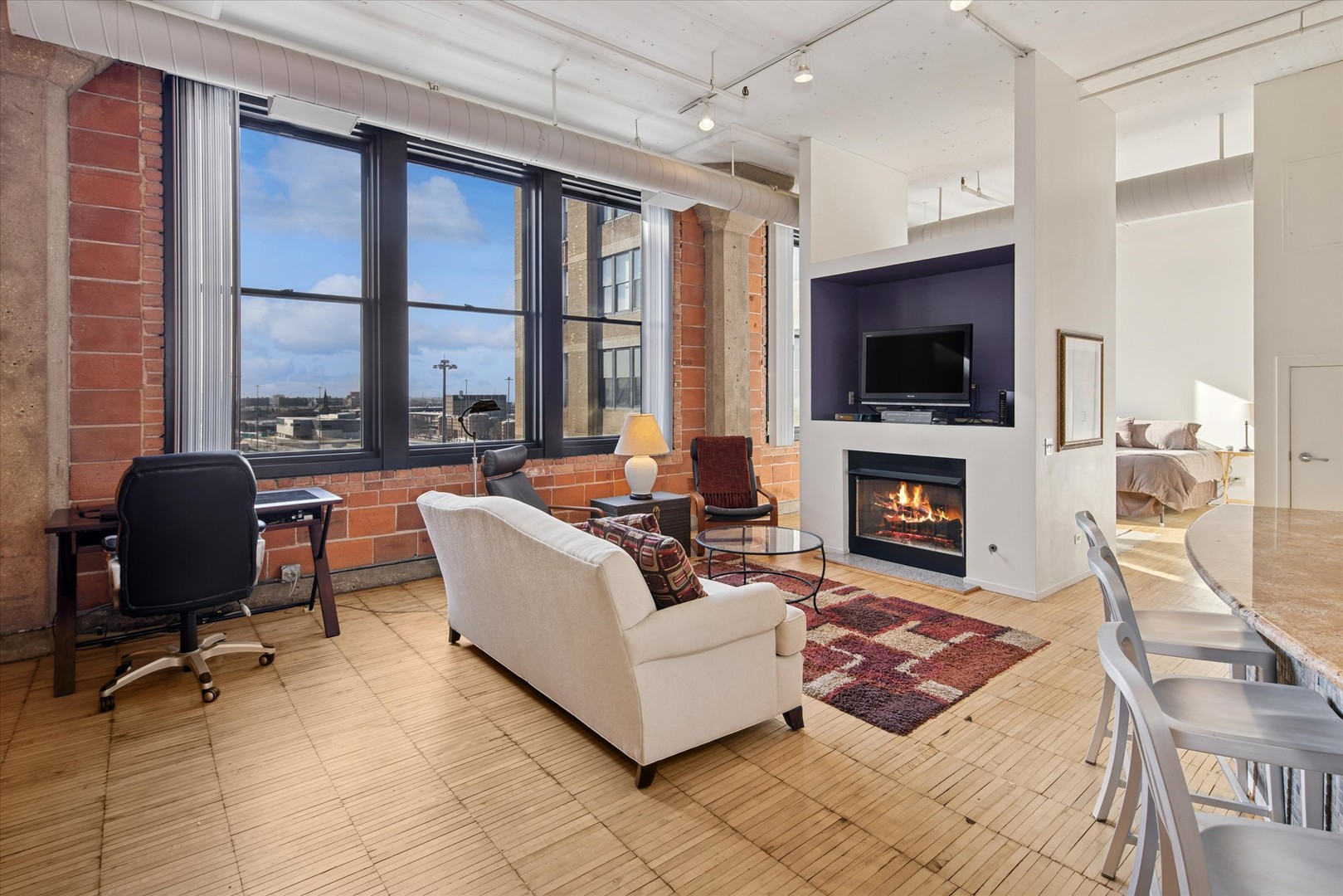 728 W Jackson Boulevard Unit: 1011