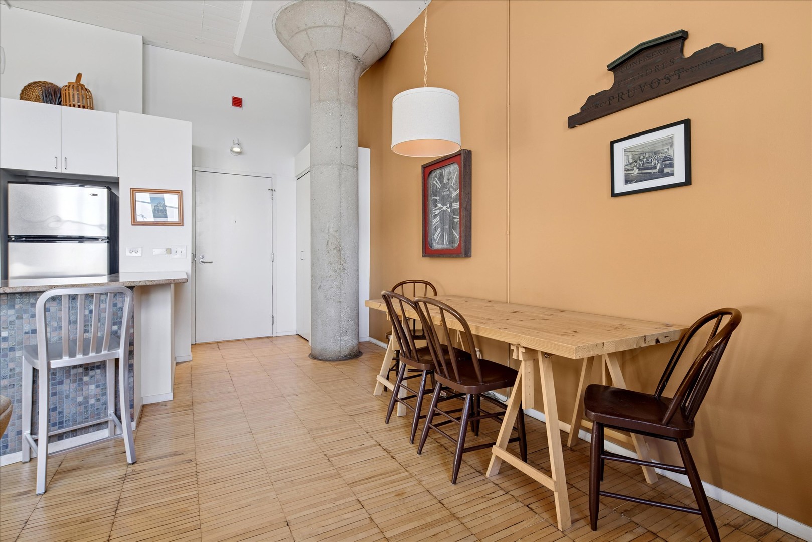 728 W Jackson Boulevard Unit: 1011