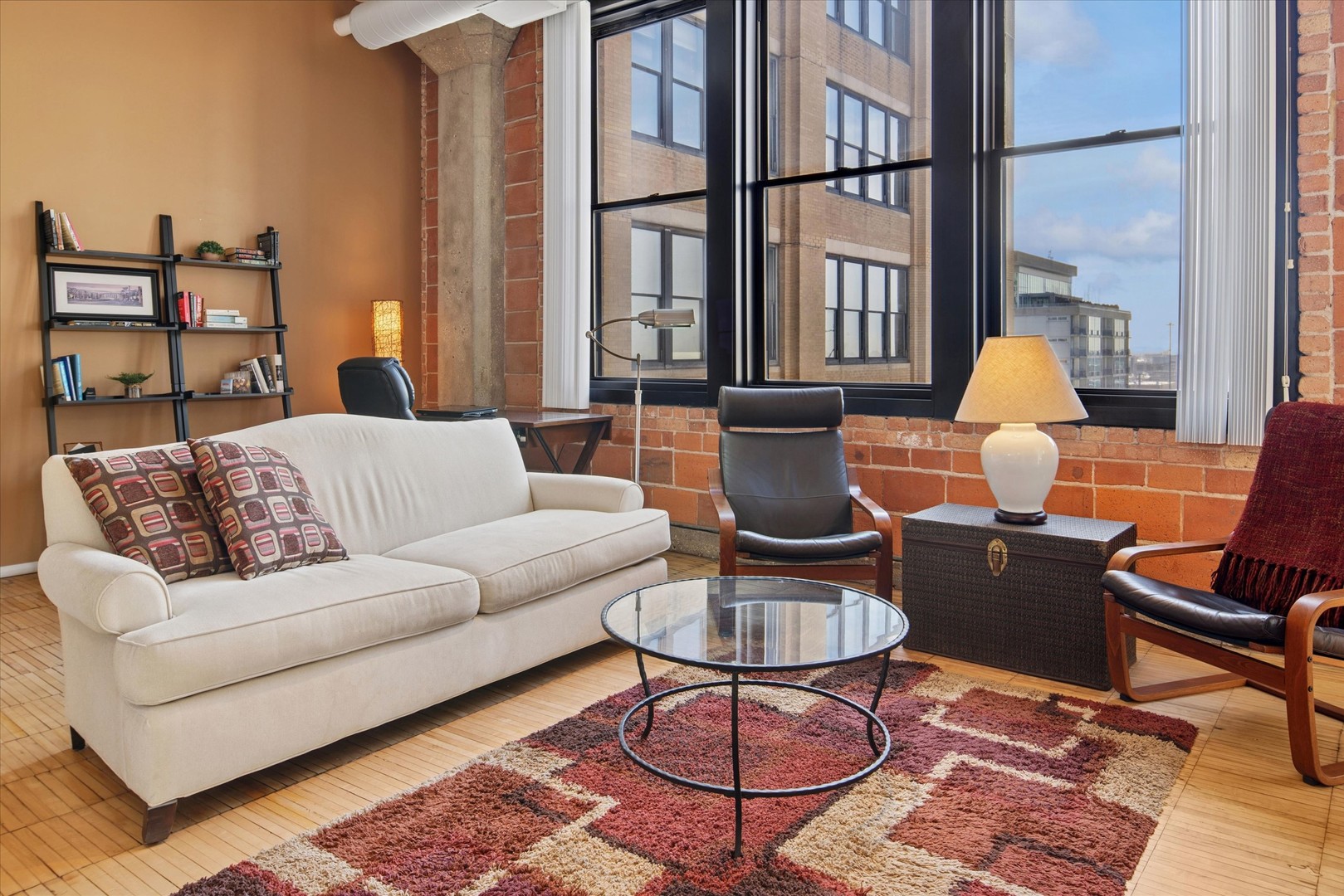 728 W Jackson Boulevard Unit: 1011