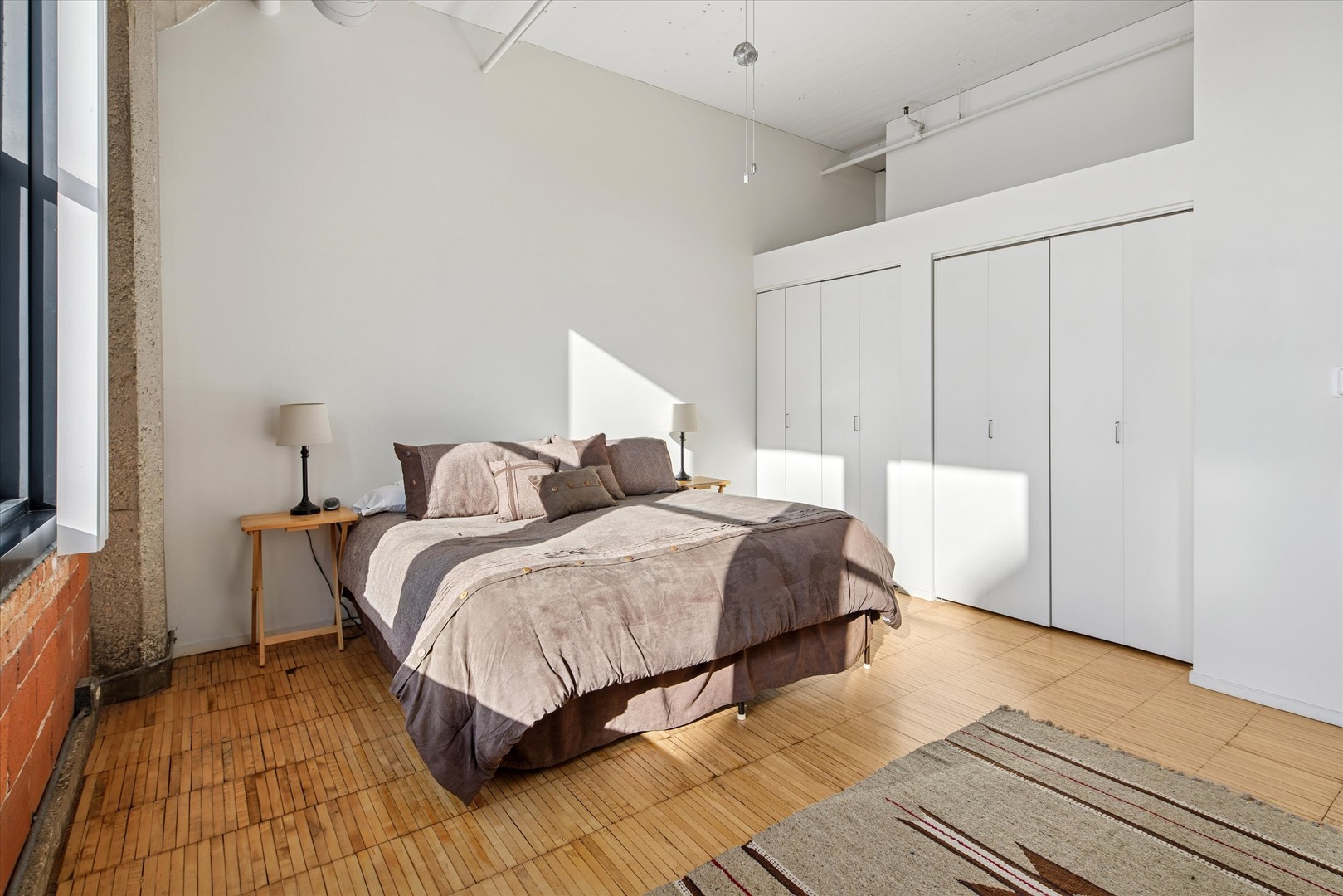 728 W Jackson Boulevard Unit: 1011