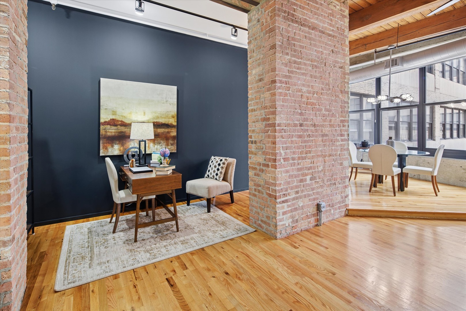 728 W JACKSON Boulevard Unit: 326