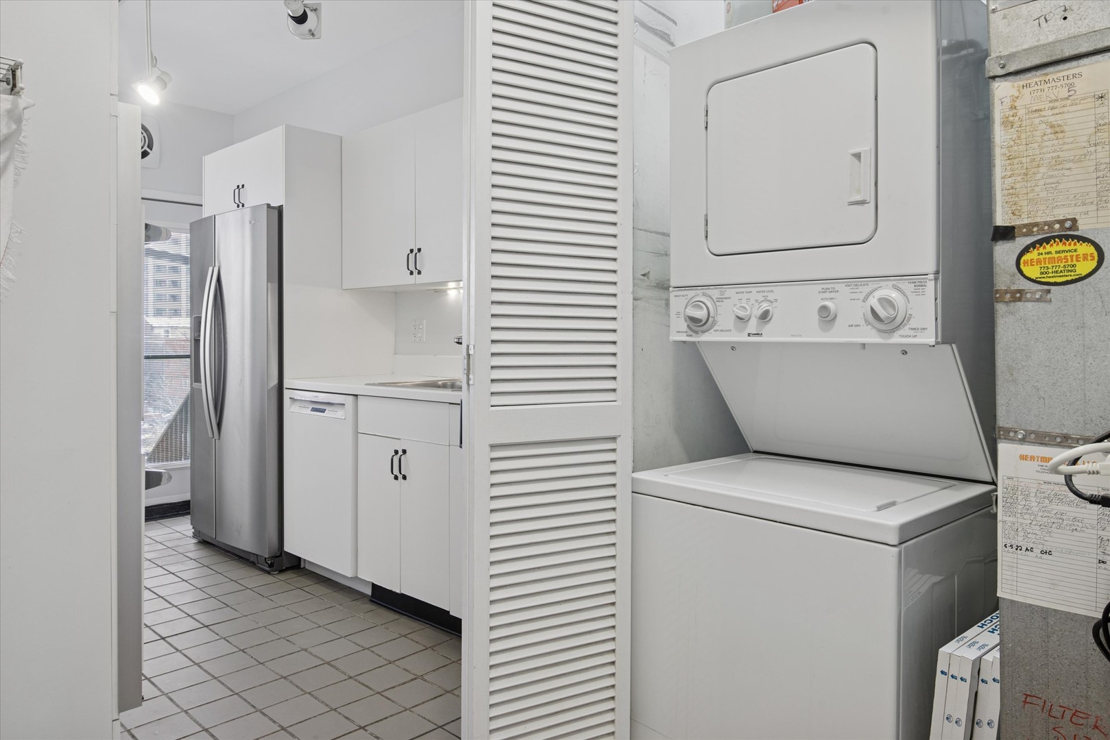 915 W Gunnison Street Unit: 3E