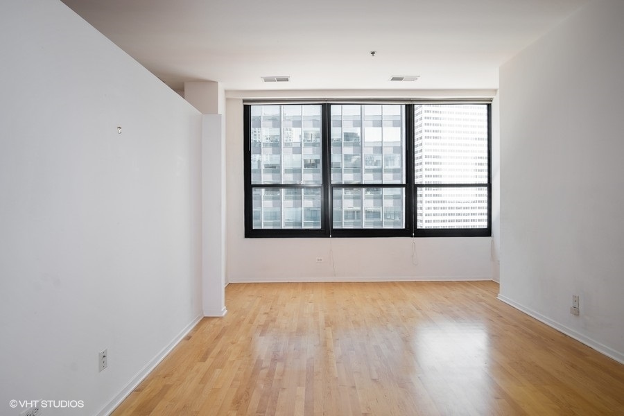 130 S CANAL Street Unit: 816