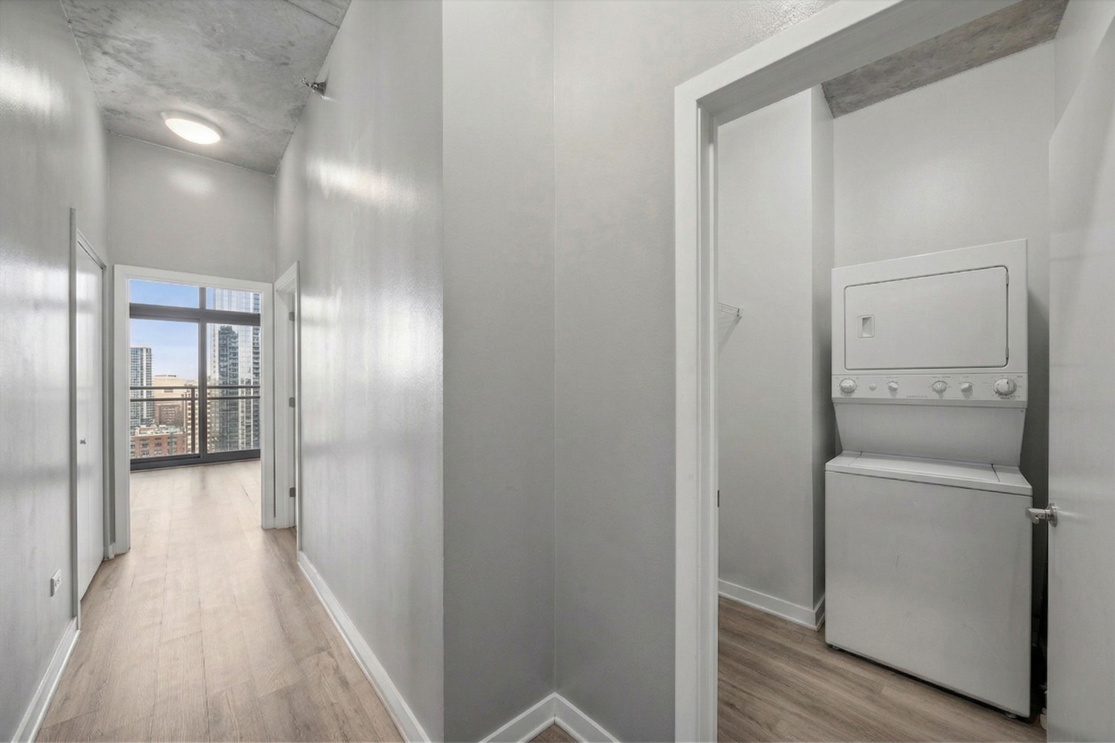 235 W Van Buren Street Unit: 2513