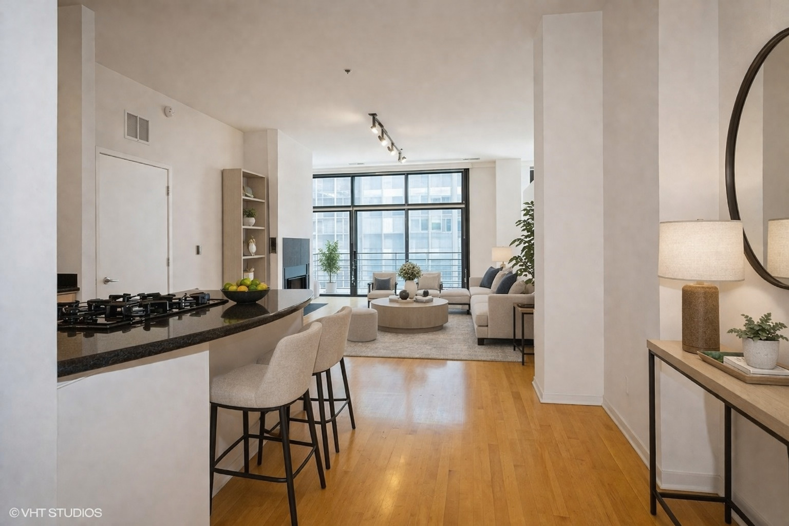 130 S CANAL Street Unit: 816