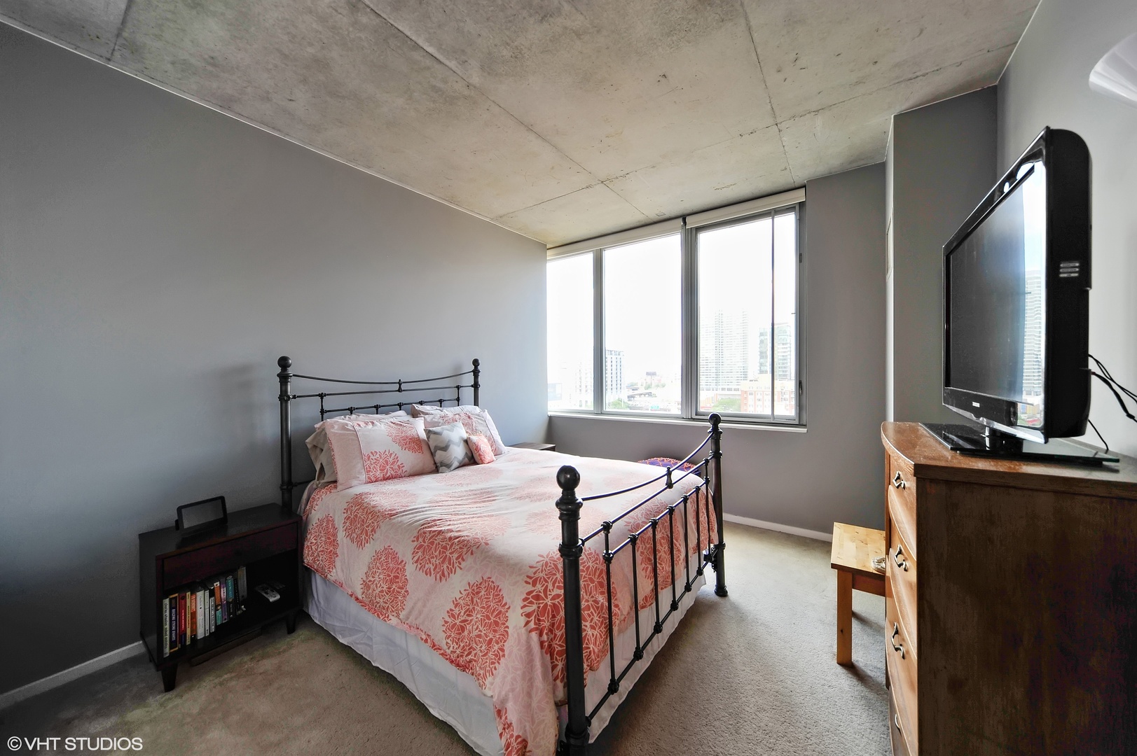 659 W Randolph Street Unit: 703