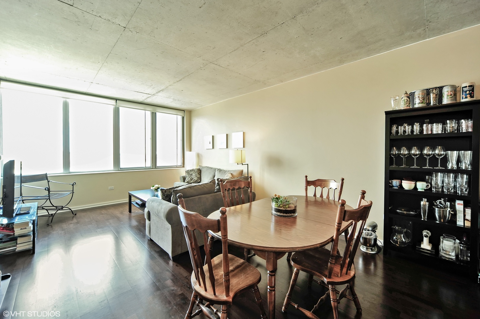 659 W Randolph Street Unit: 703