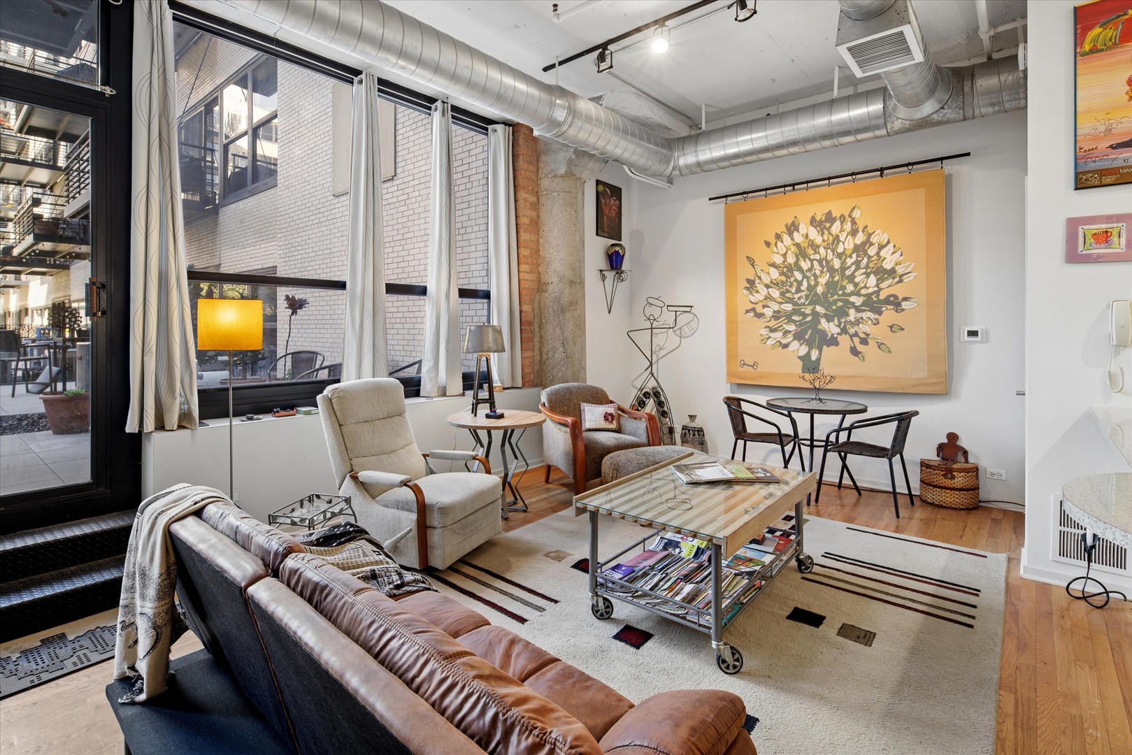 130 S Canal Street Unit: 220