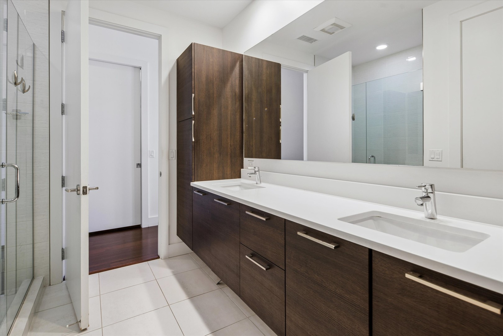 1124 W Adams Street Unit: 5E