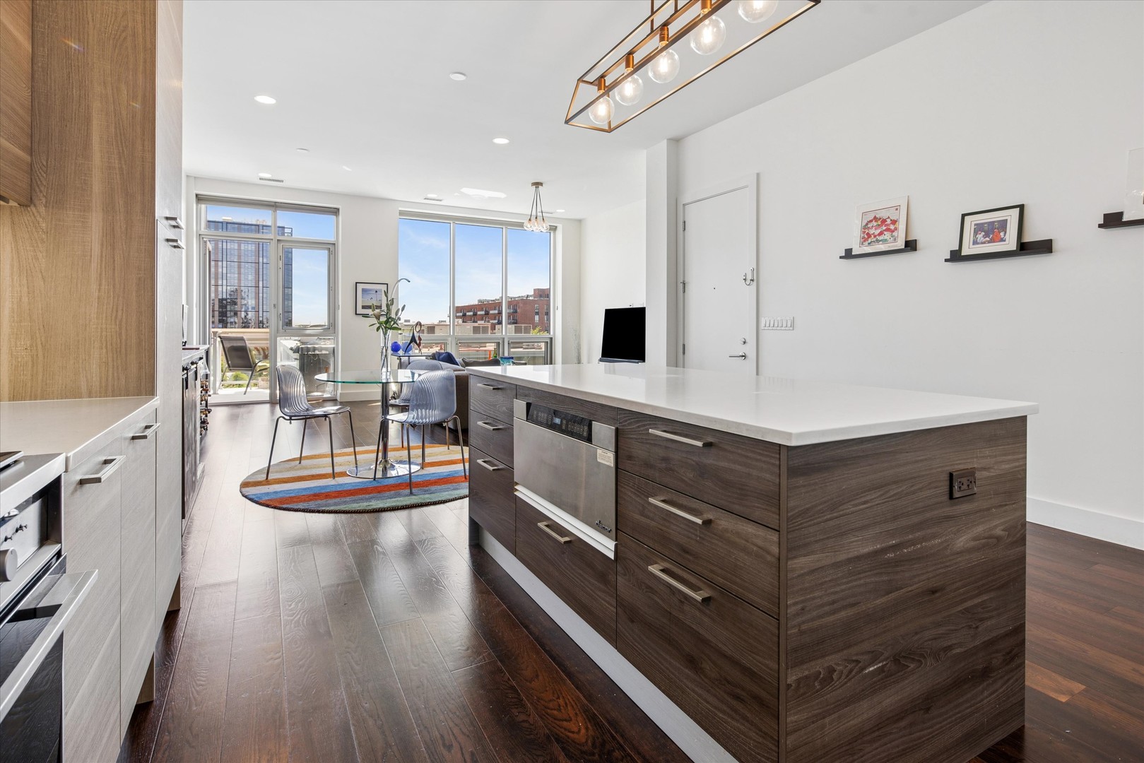 1124 W Adams Street Unit: 5E