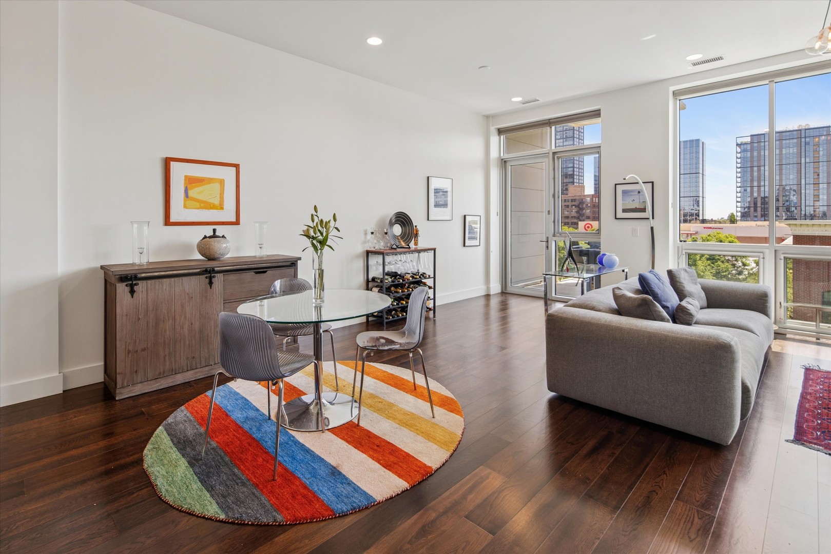 1124 W Adams Street Unit: 5E