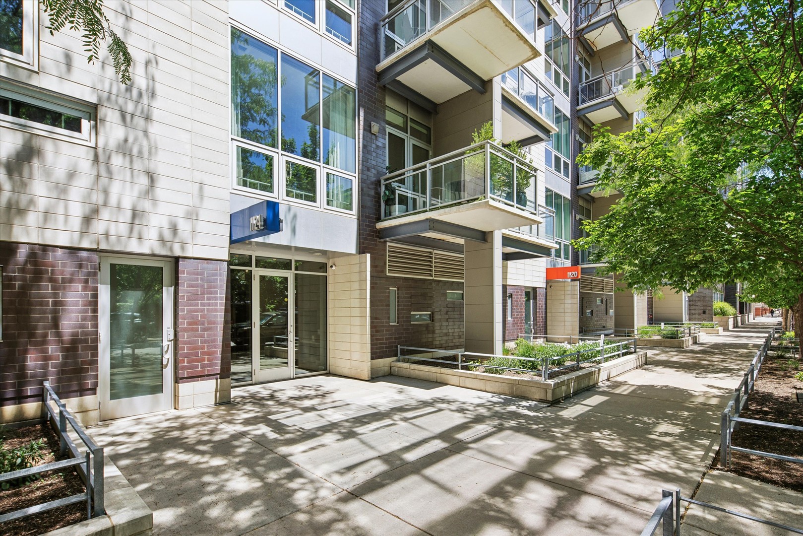 1124 W Adams Street Unit: 5E