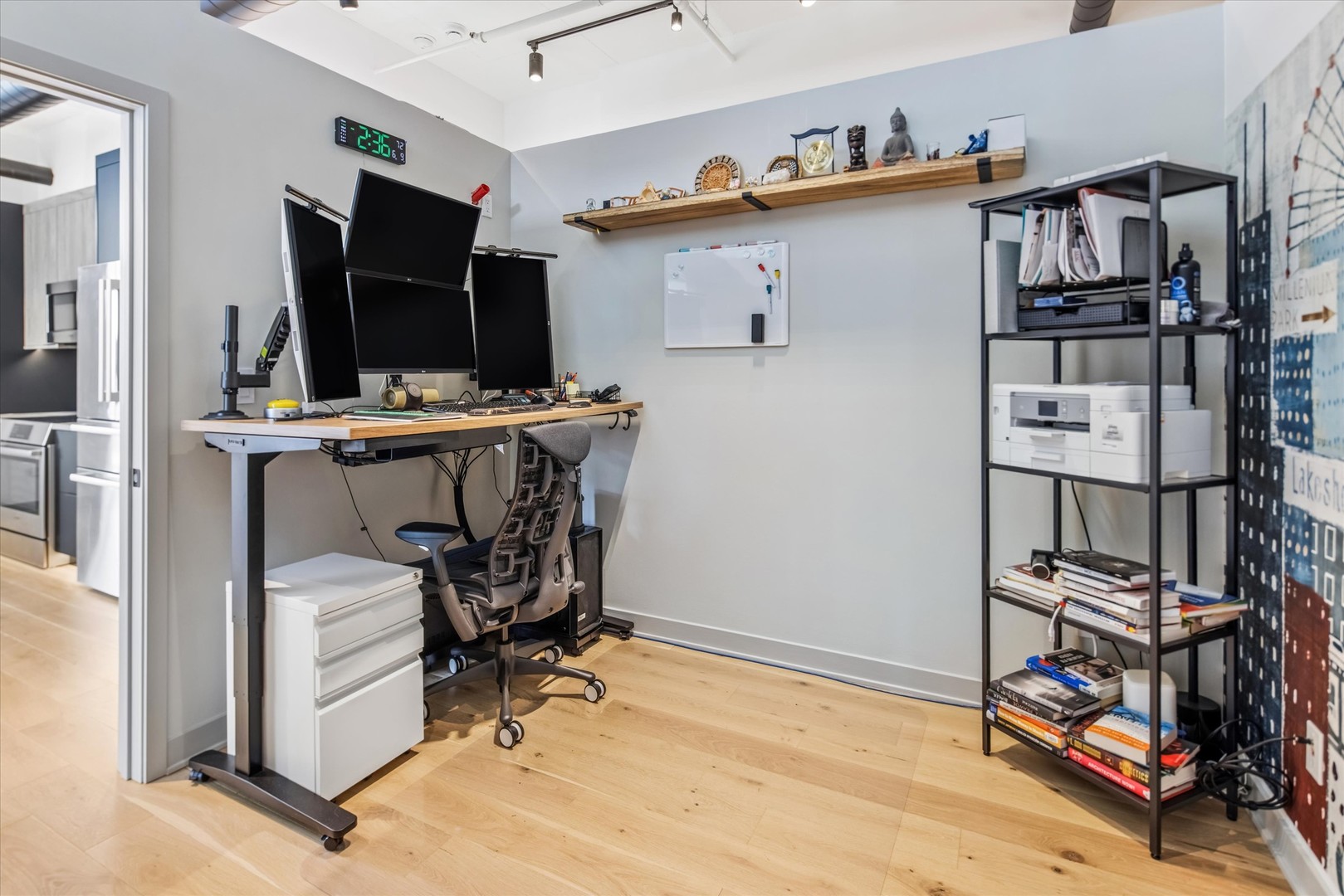 740 W Fulton Street Unit: 614
