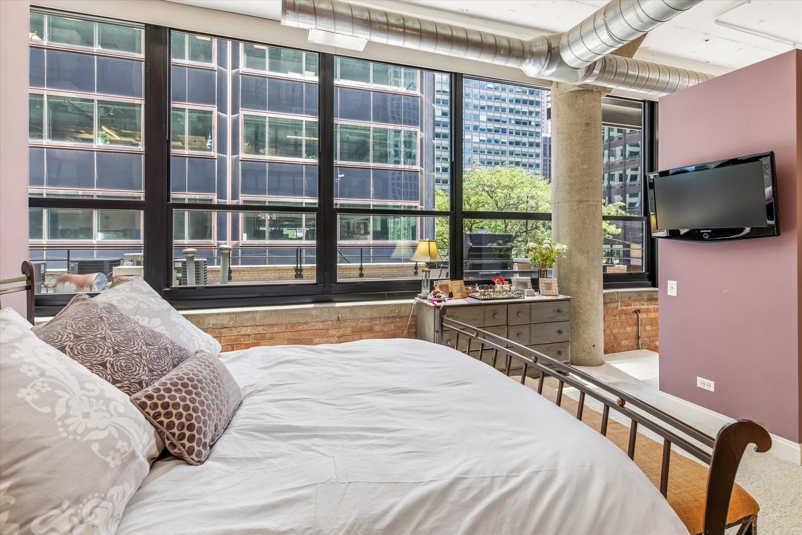 130 S Canal Street Unit: 215
