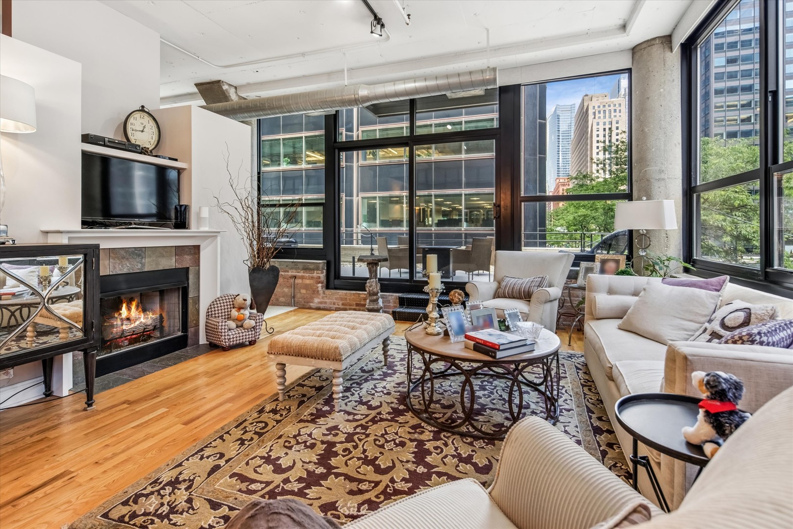 130 S Canal Street Unit: 215