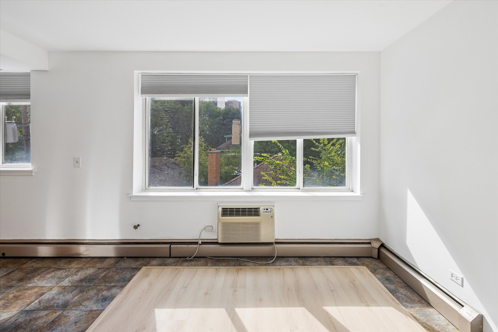 539 W Stratford Place Unit: 408