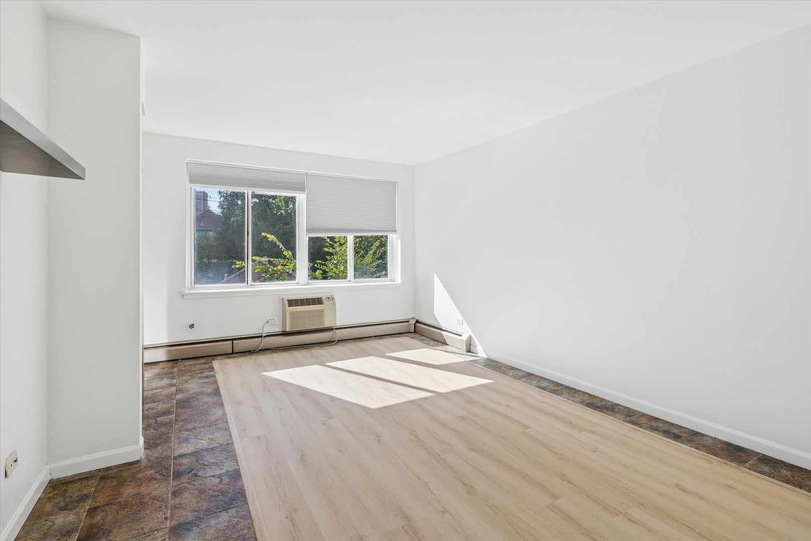 539 W Stratford Place Unit: 408