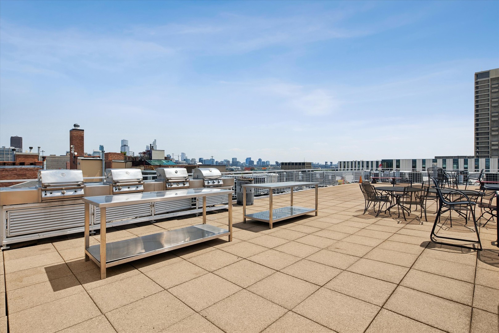 933 W Van Buren Street Unit: 801