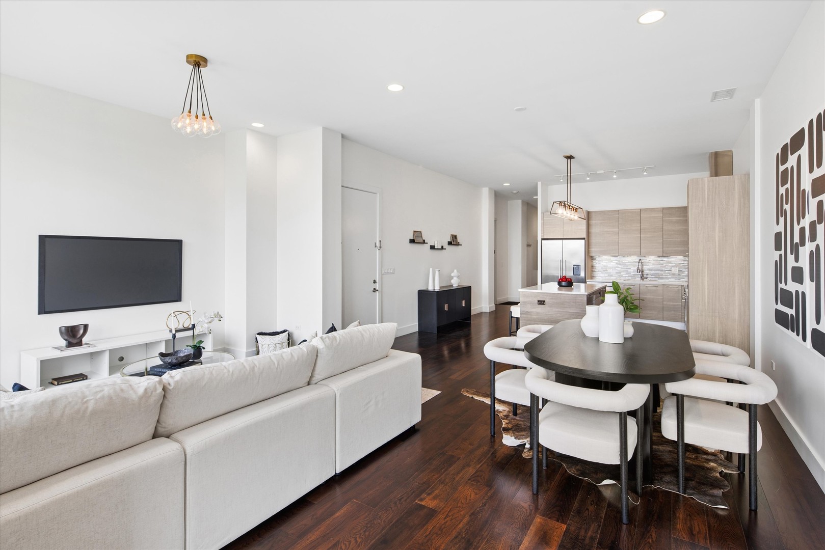 1124 W Adams Street Unit: 5E