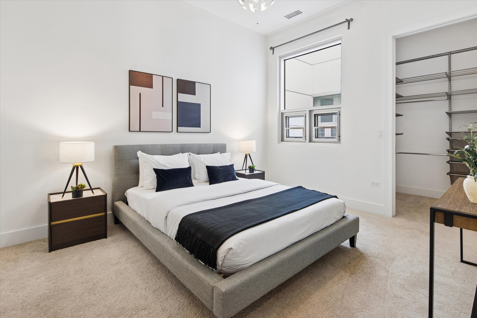 1124 W Adams Street Unit: 5E