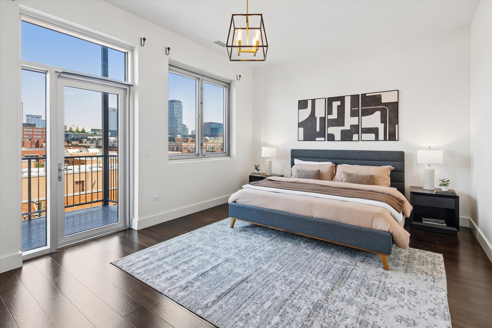 1124 W Adams Street Unit: 5E