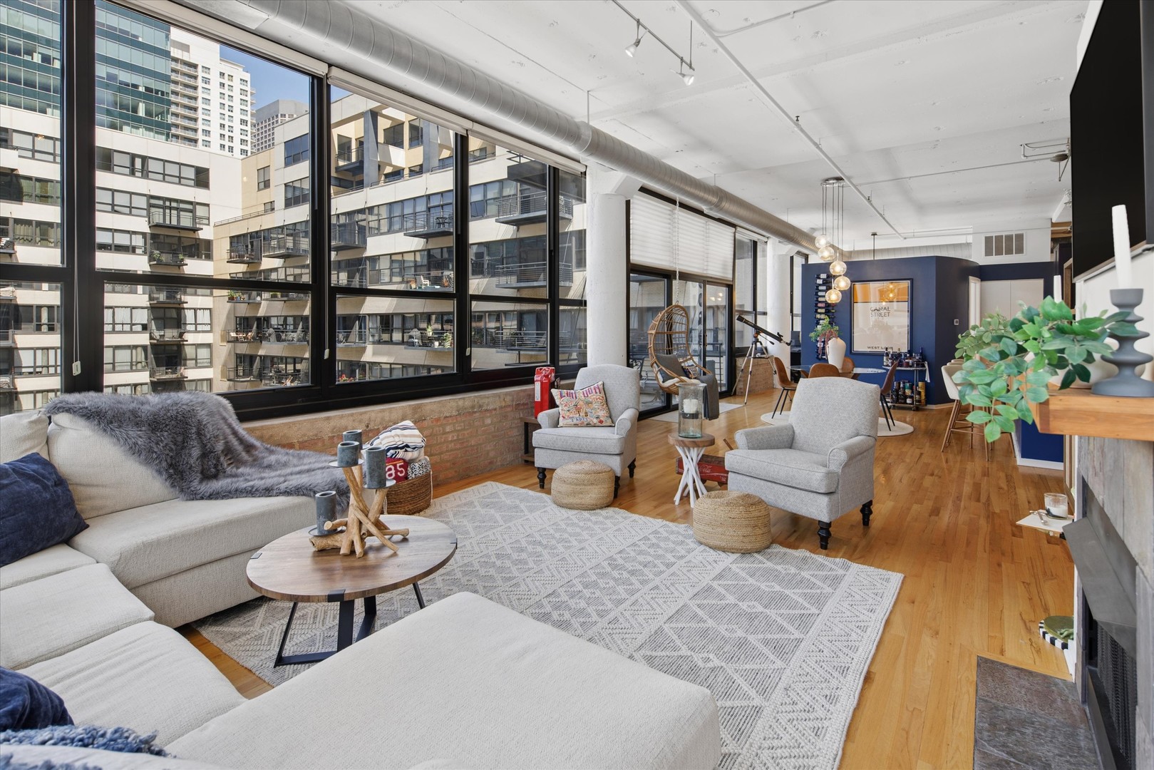 130 S CANAL Street Unit: 619