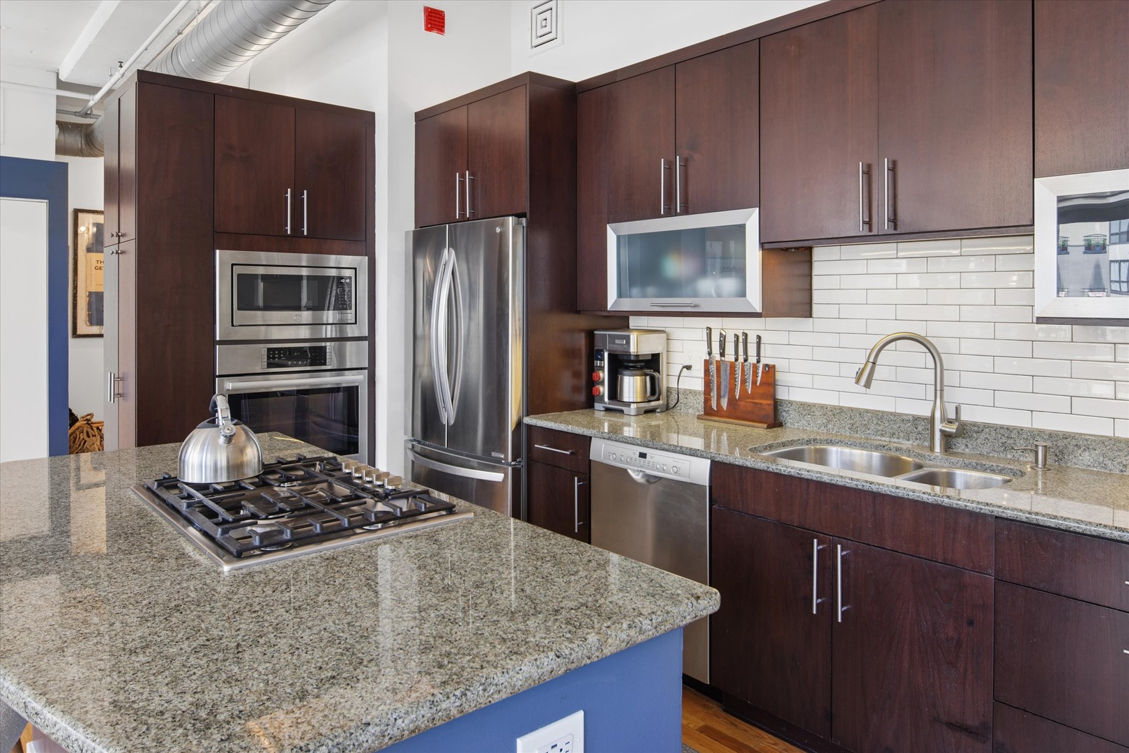 130 S CANAL Street Unit: 619