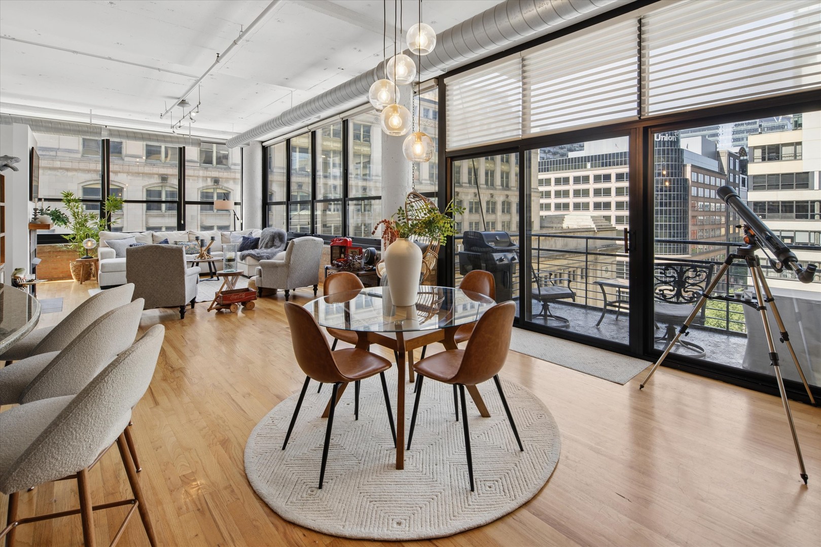 130 S CANAL Street Unit: 619