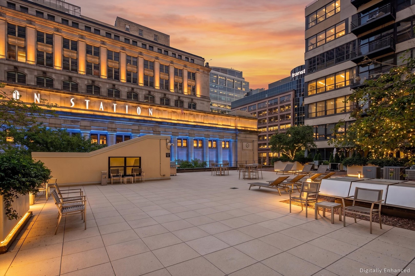 130 S CANAL Street Unit: 619