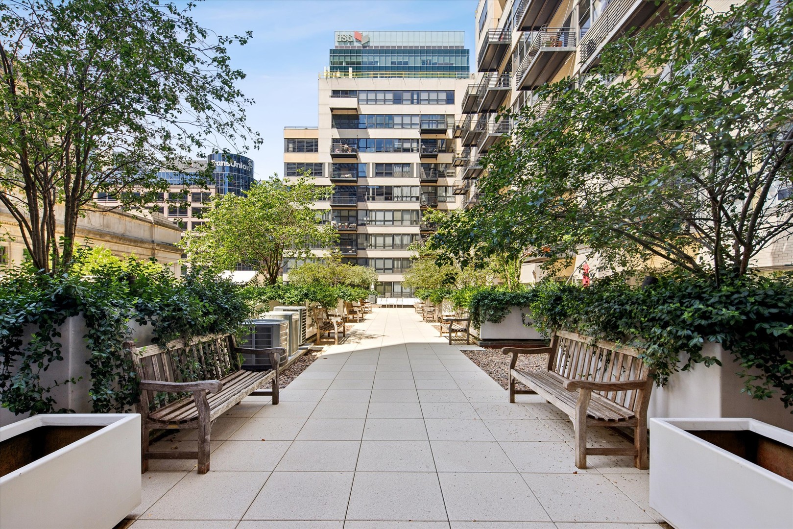 130 S CANAL Street Unit: 619