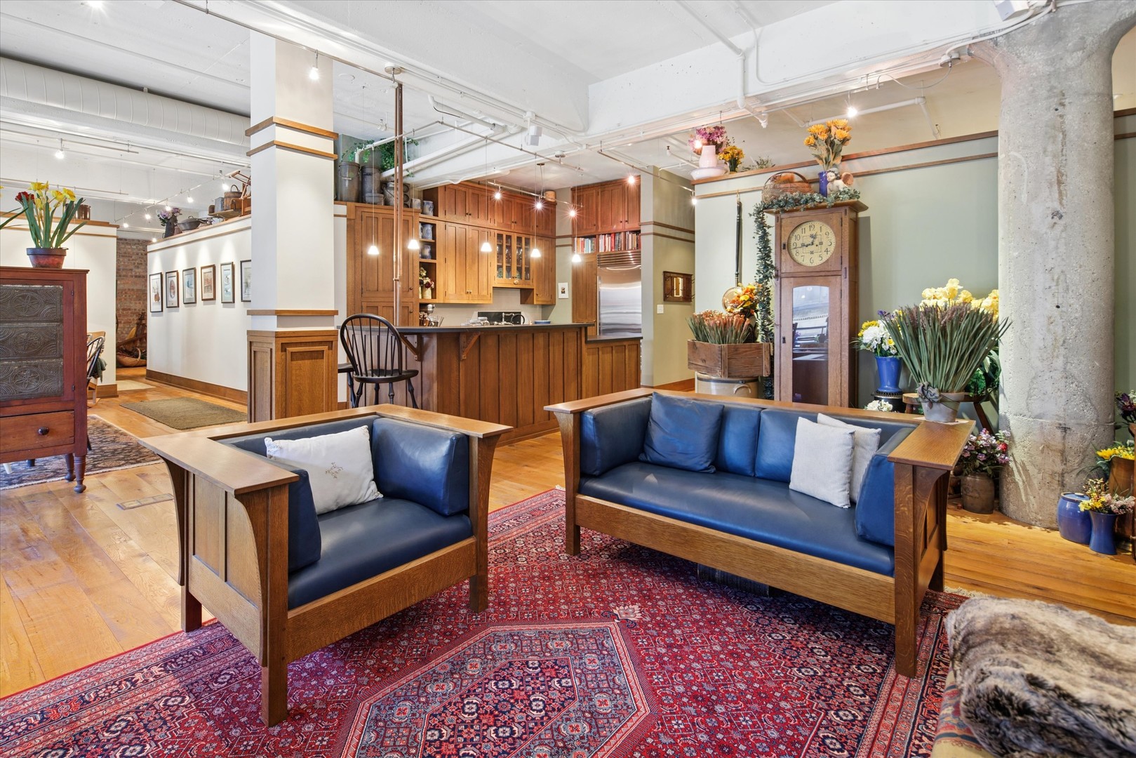 130 S Canal Street Unit: 425-26