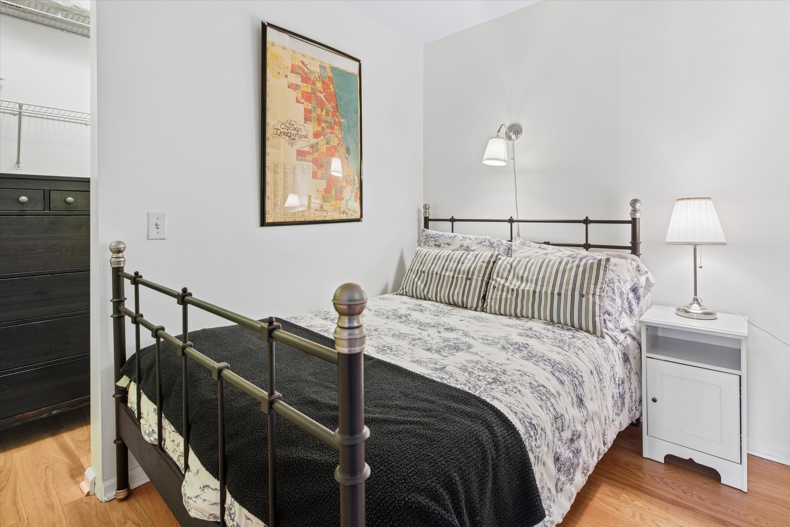 125 S JEFFERSON Street Unit: 1905