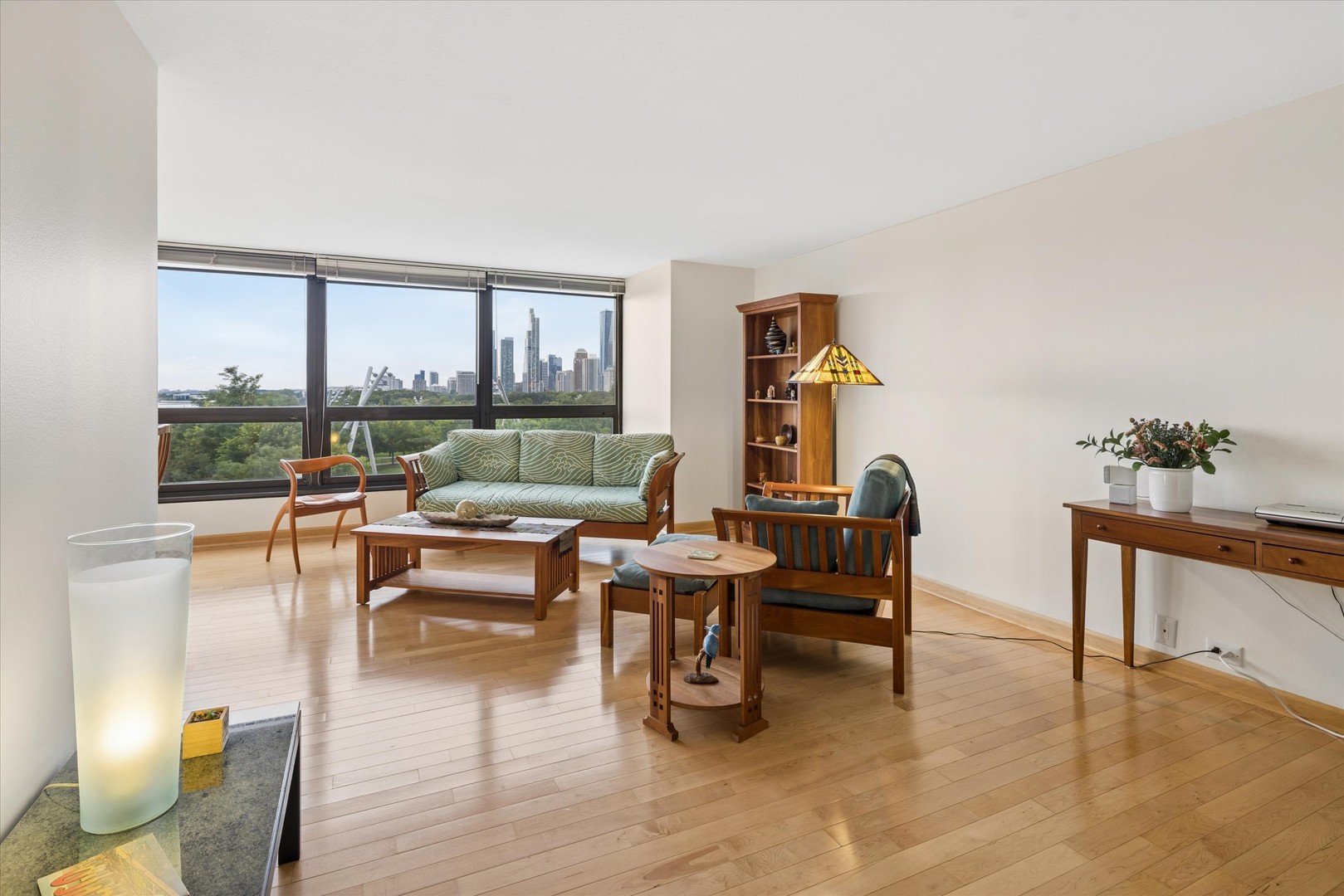 360 E RANDOLPH Street Unit: 403