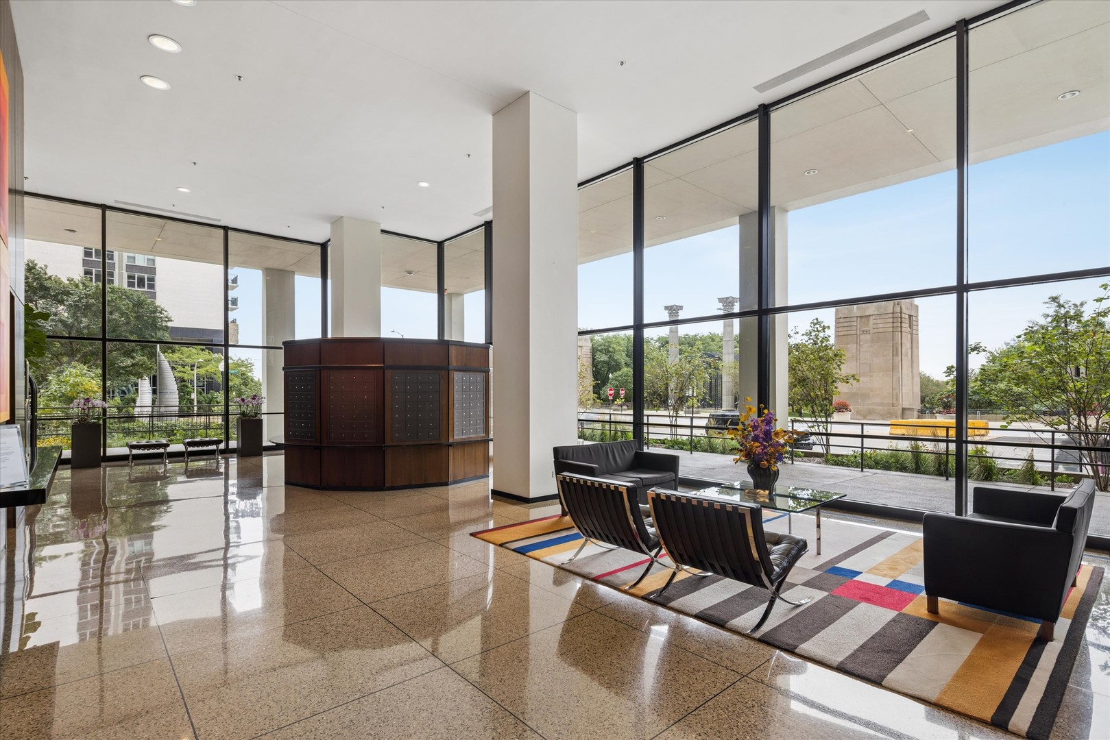 360 E RANDOLPH Street Unit: 403