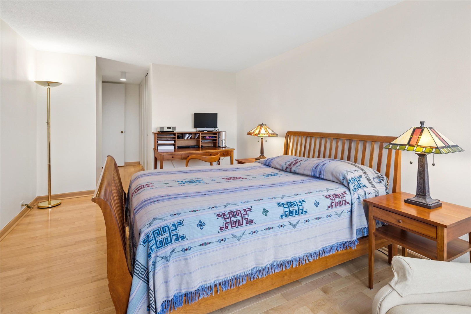 360 E RANDOLPH Street Unit: 403