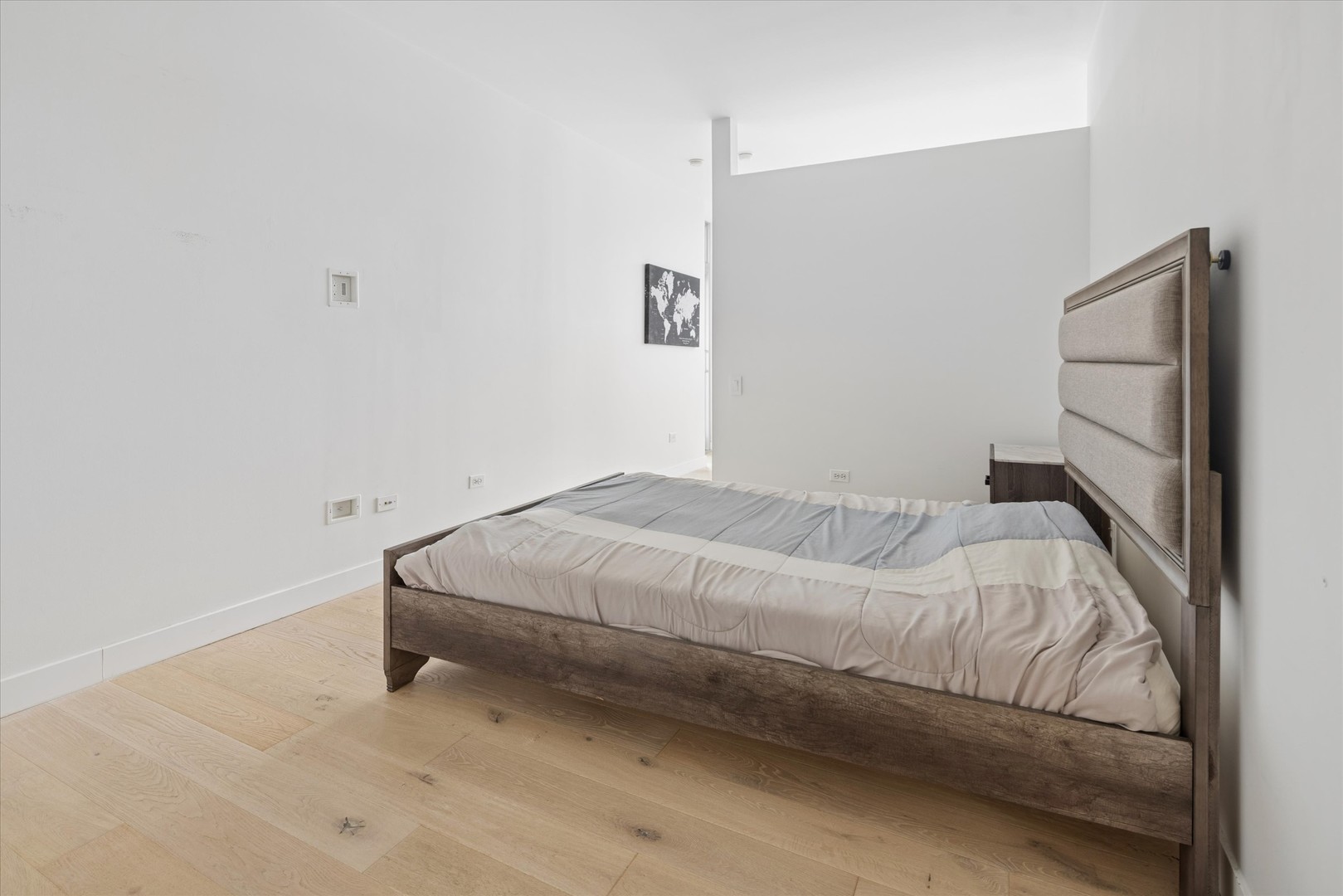 510 W Erie Street Unit: 1303