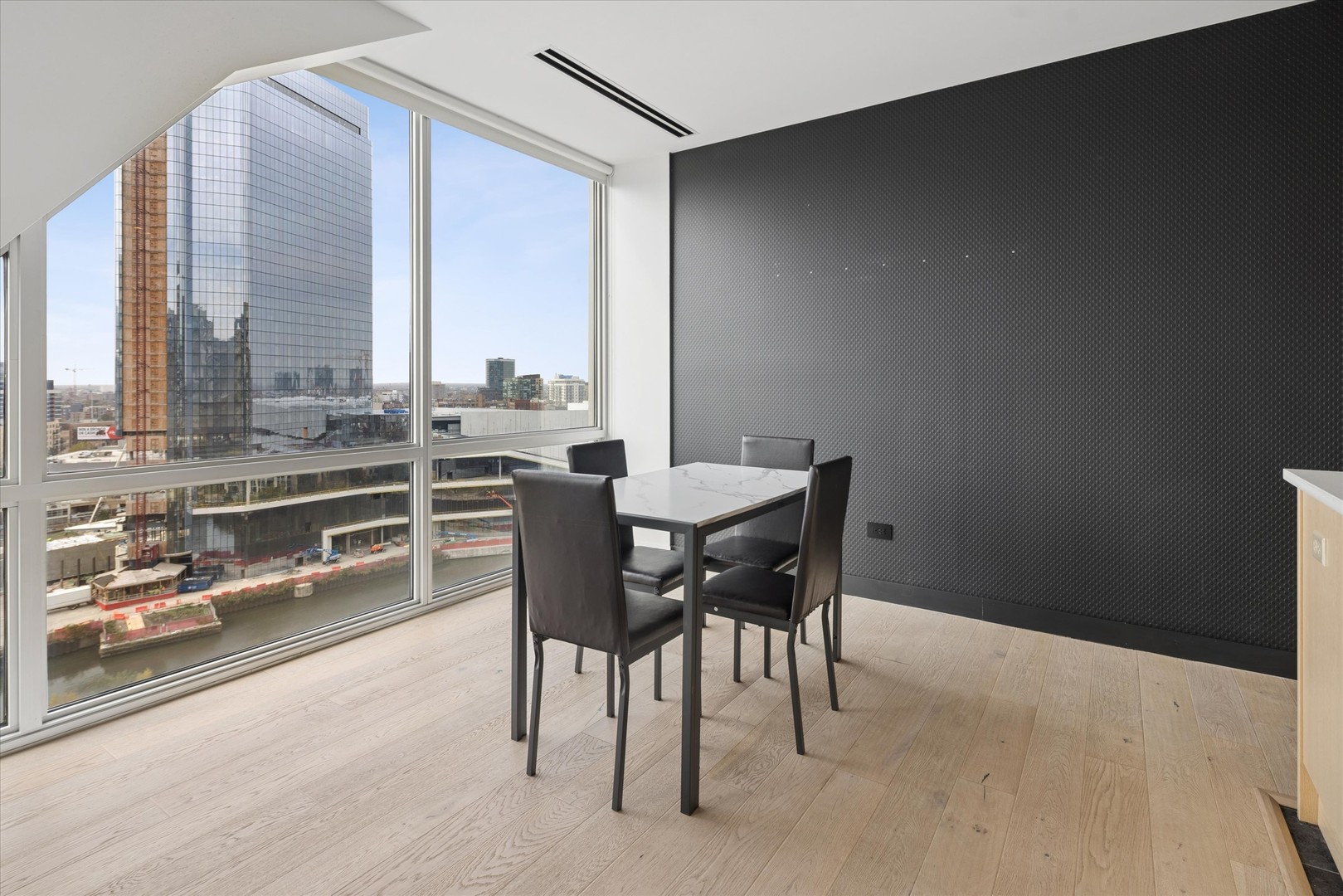 510 W Erie Street Unit: 1303