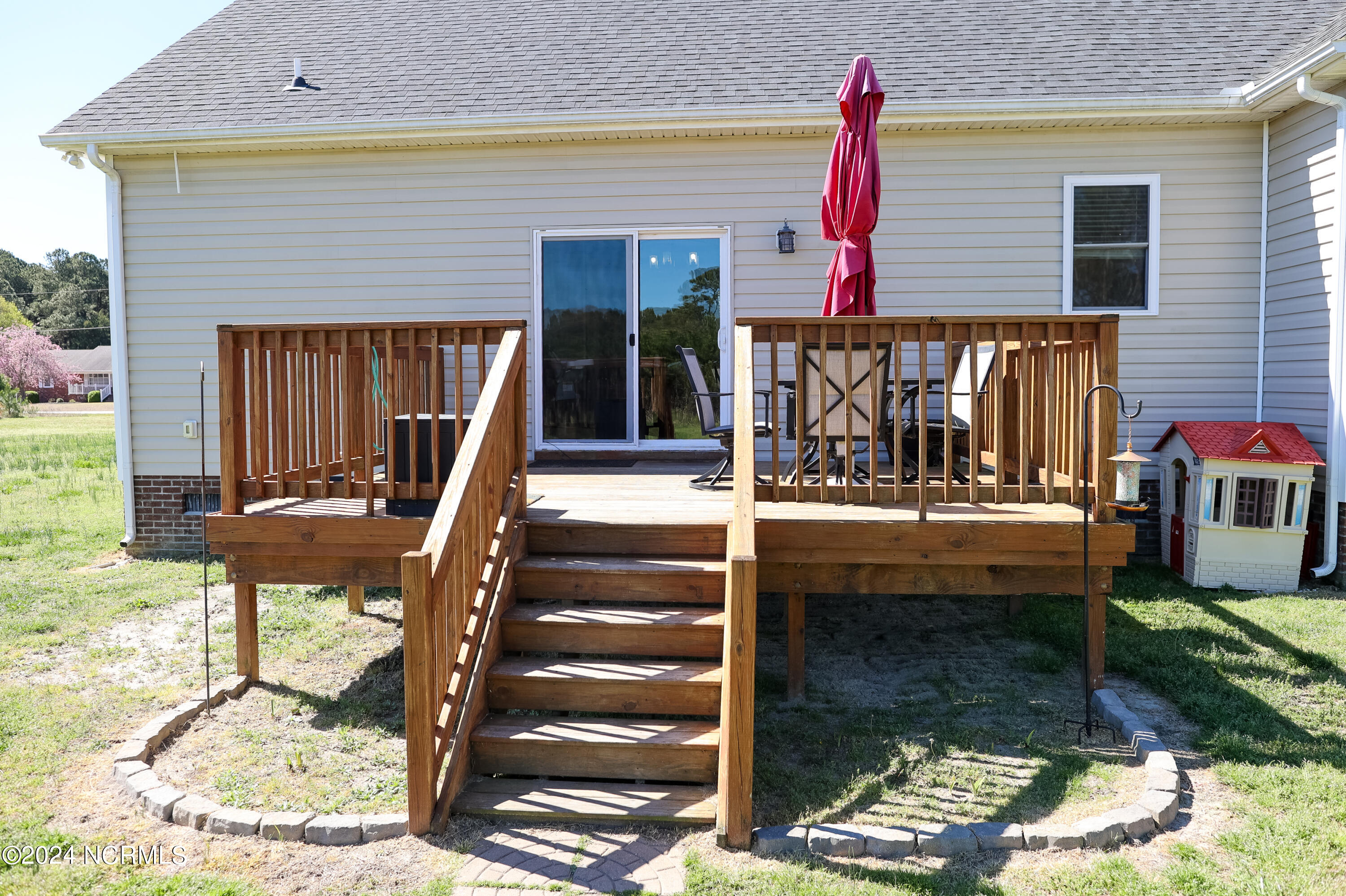 129 Newbern Road