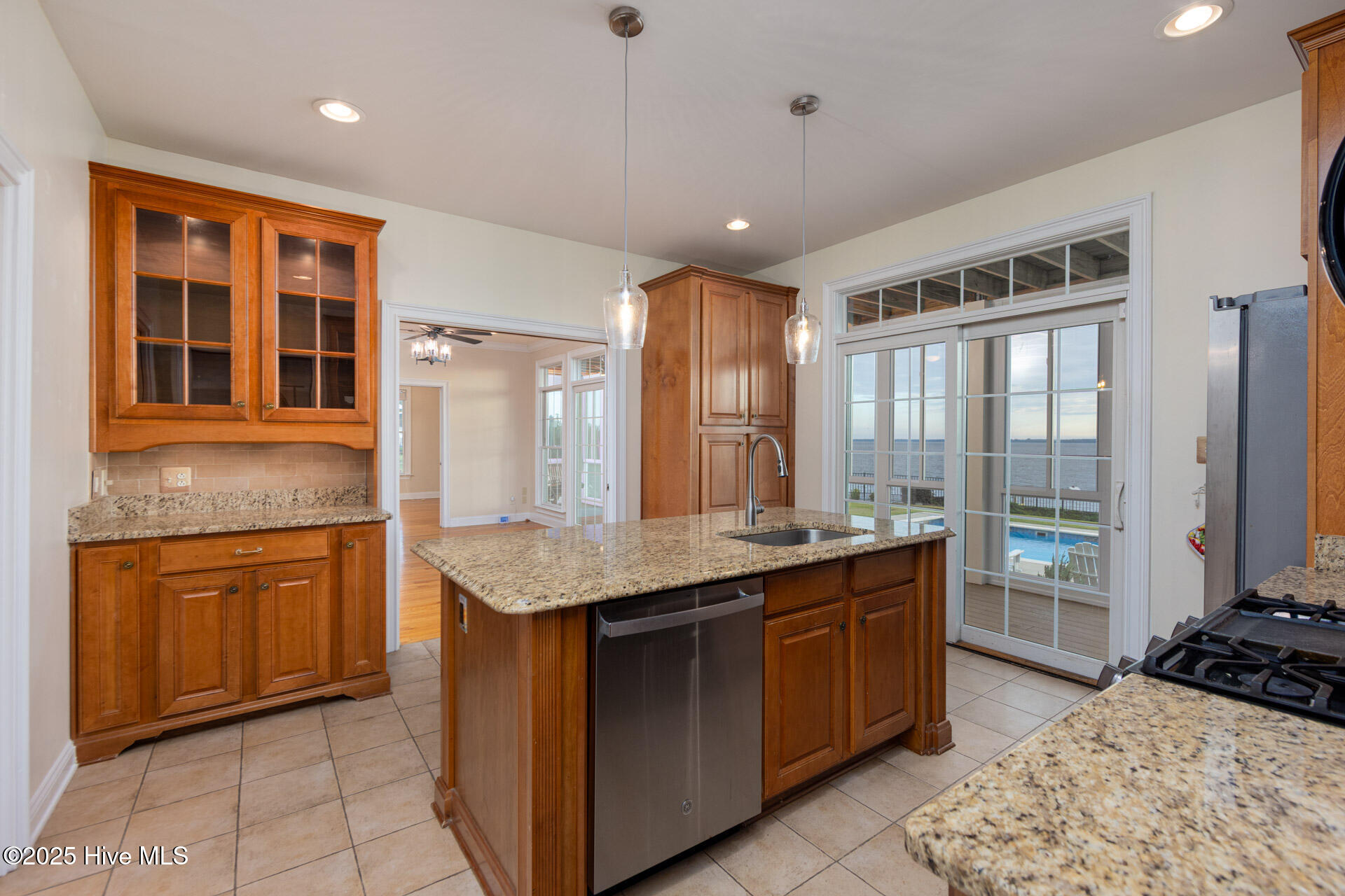116 N Shore Drive