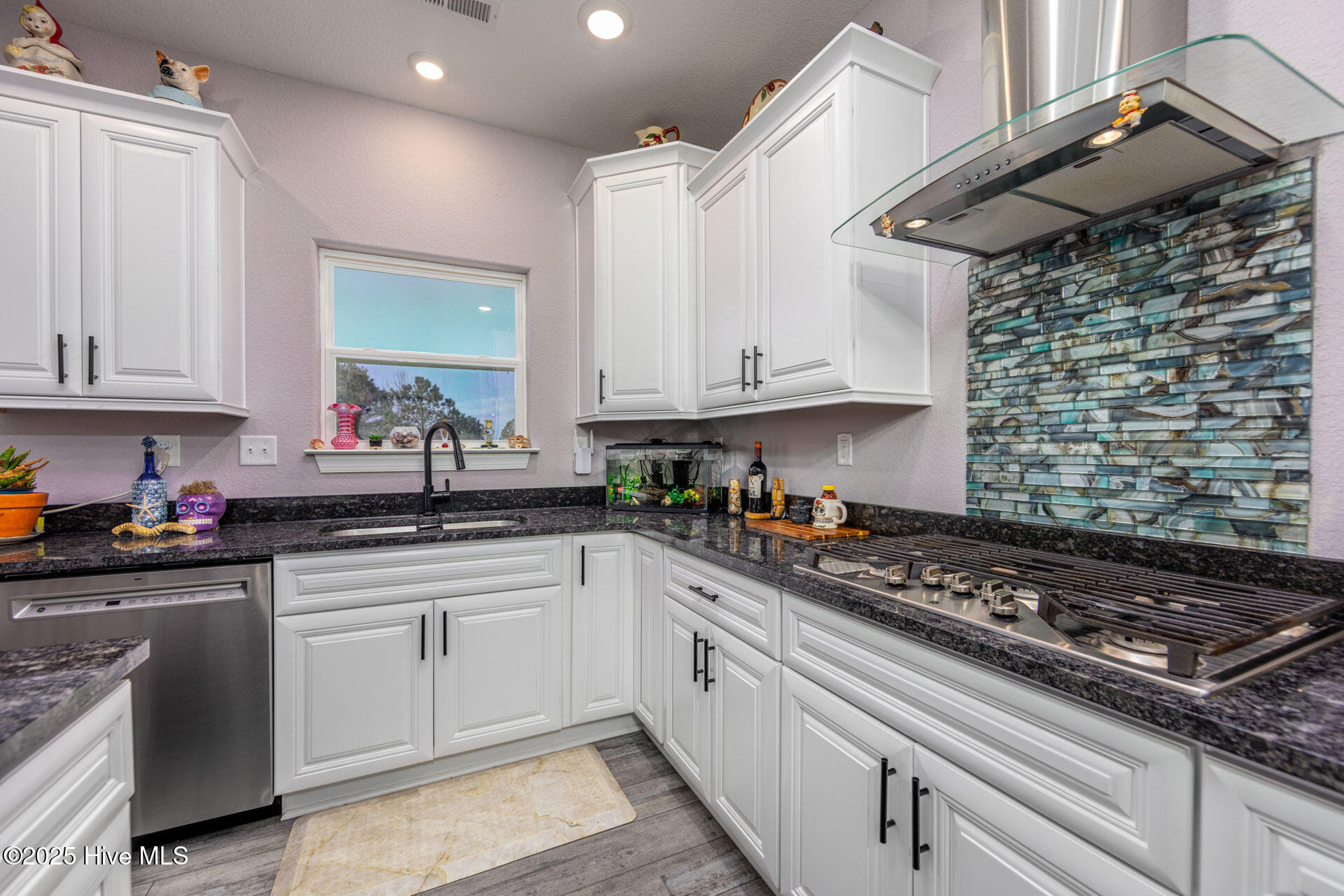 456 Pointe Vista Drive