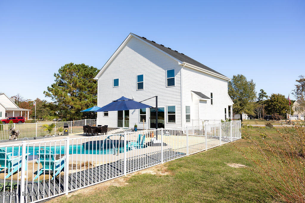 456 Pointe Vista Drive