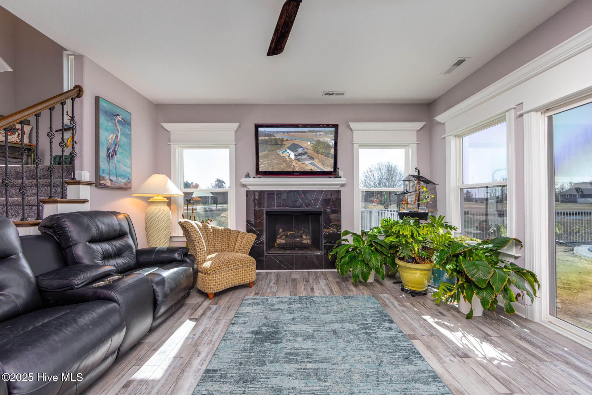 456 Pointe Vista Drive