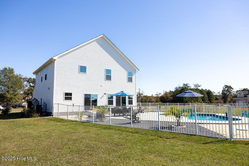 456 Pointe Vista Drive