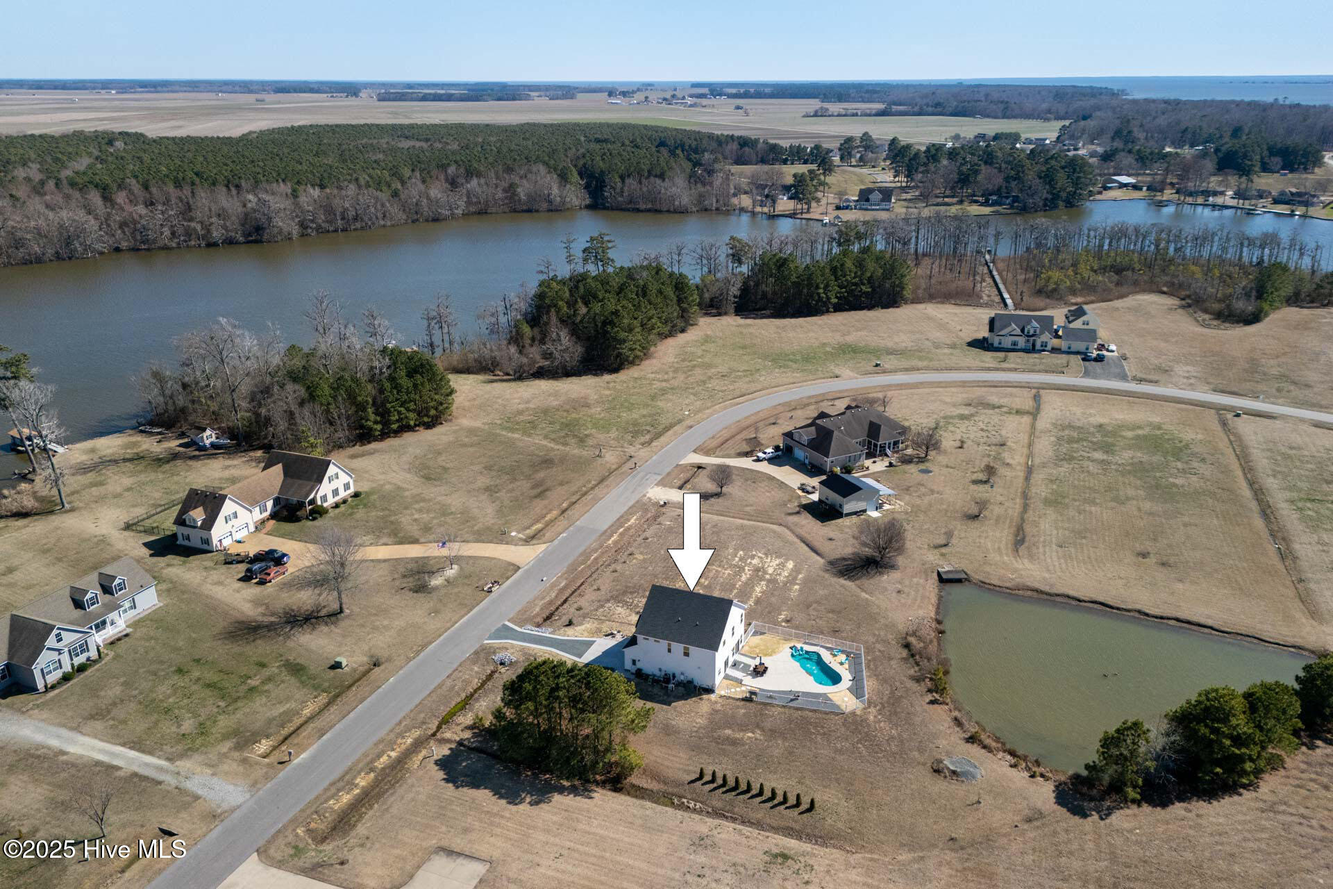 456 Pointe Vista Drive